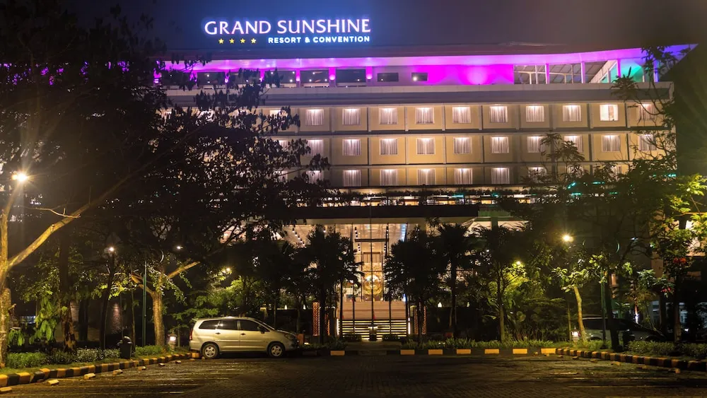 Grand Sunshine Resort and Convention, Bandung - photo 7