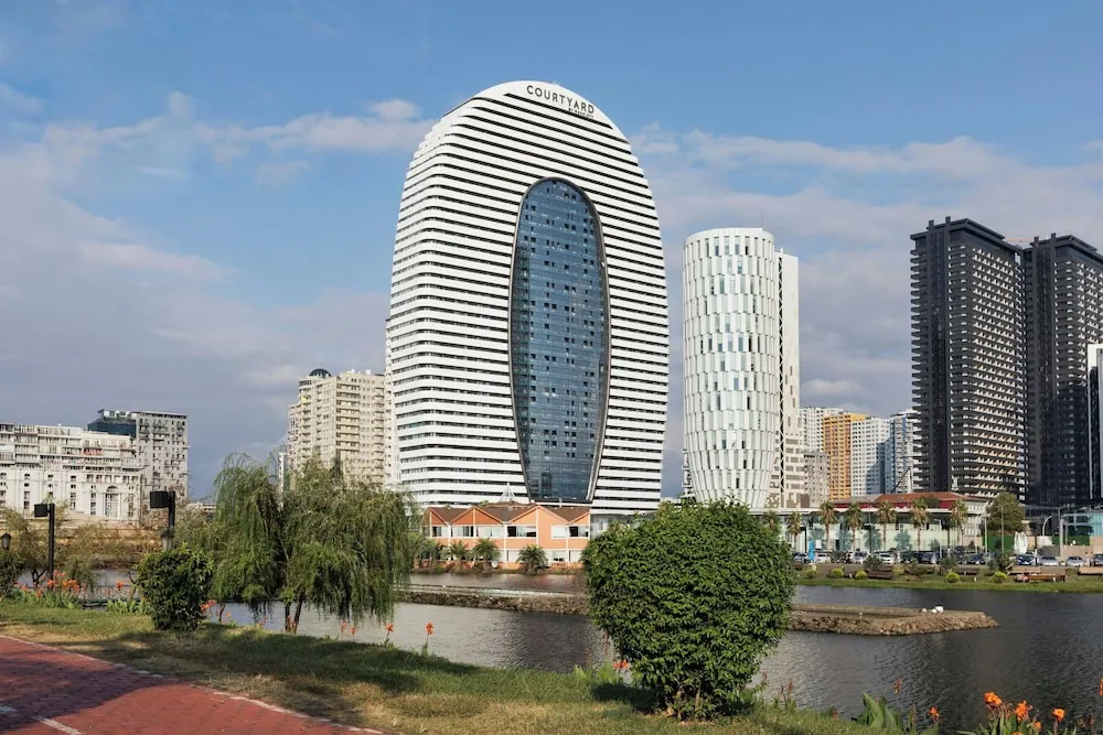 Courtyard by Marriott Batumi, Батуми - фото 3