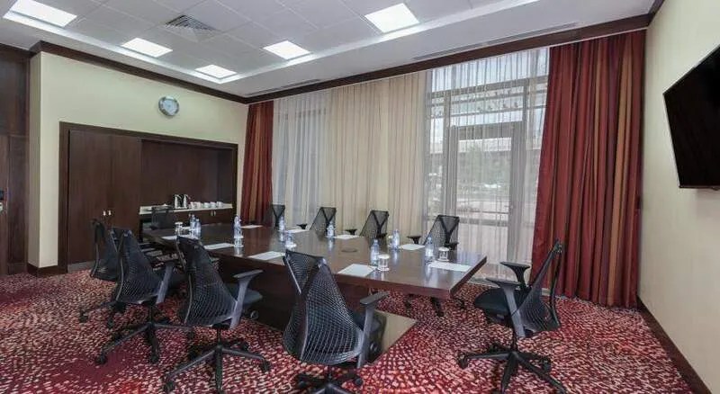 Hilton Garden Inn Astana, Астана - фото 11