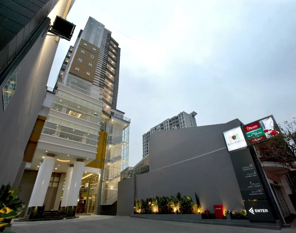 Gino Feruci Braga, Bandung - photo 2