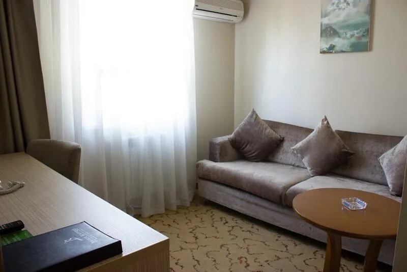 Bishkek Boutique, Бишкек - фото 25