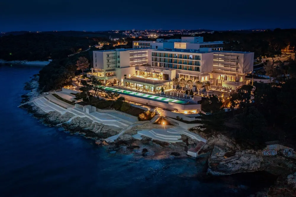 Grand Hotel Brioni Pula, A Radisson Collection Hotel, Pula - фото 2