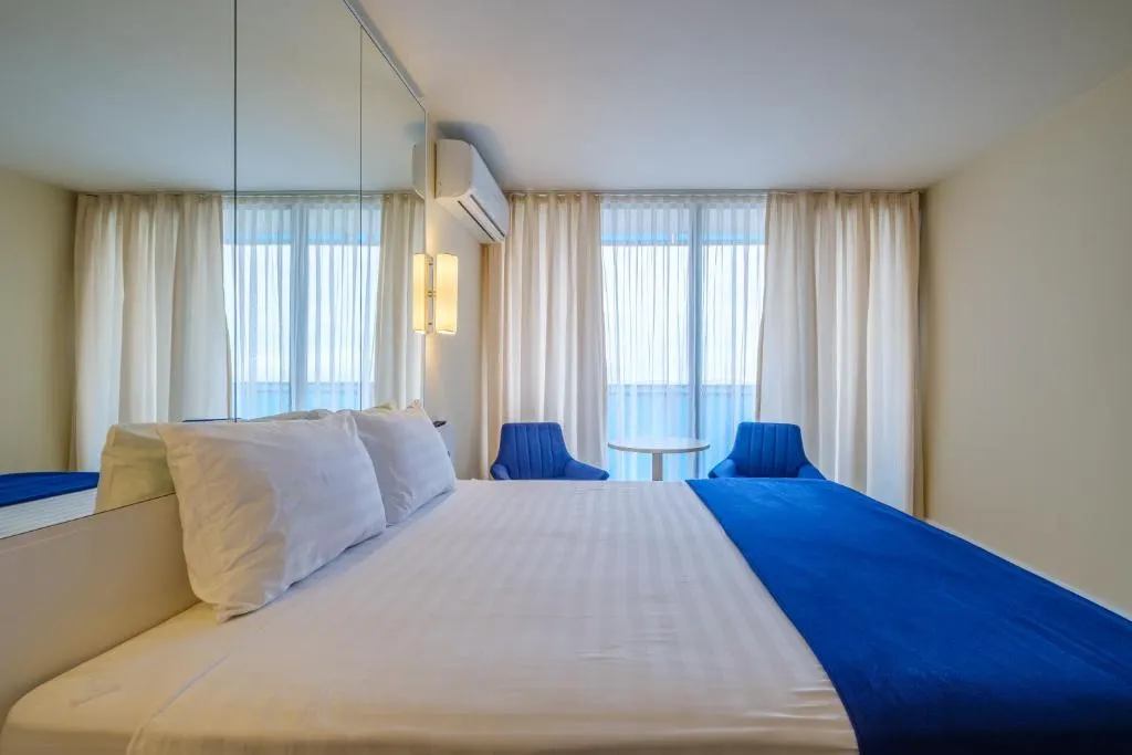 Orbi City Hotel, Батуми - фото 24