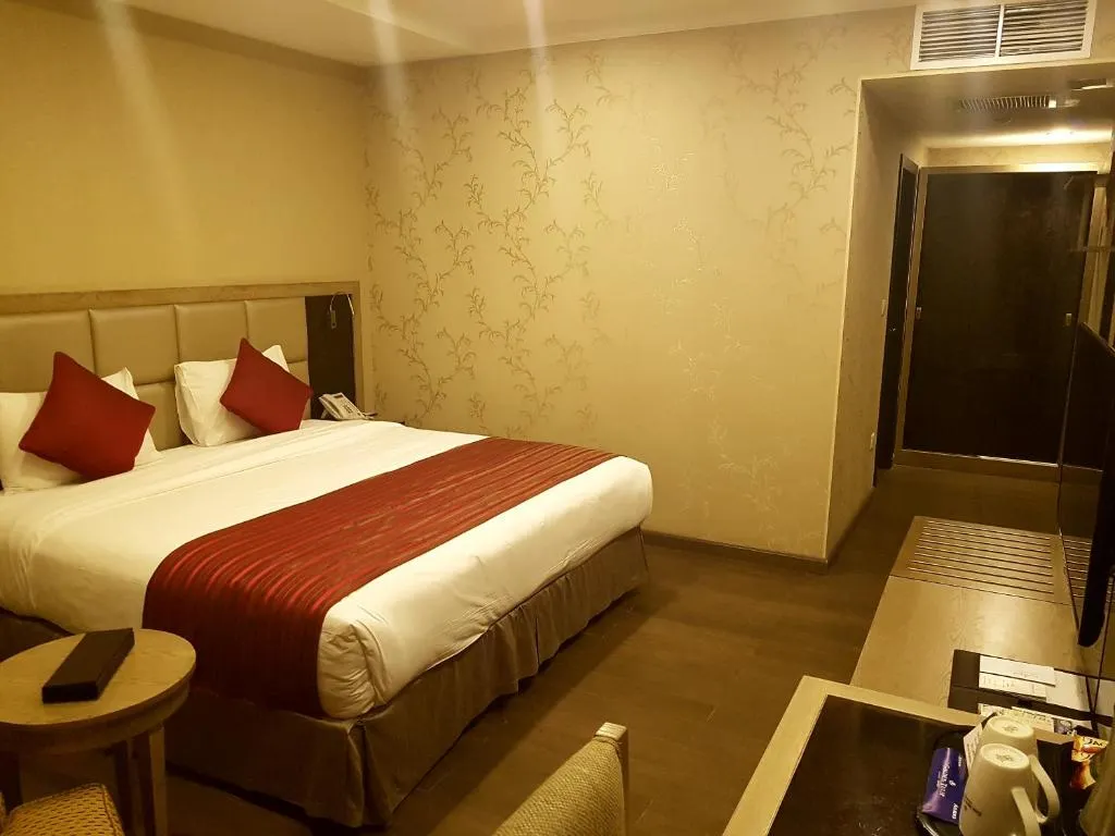 Ramada by Wyndham Bishkek Centre, Бишкек - фото 29