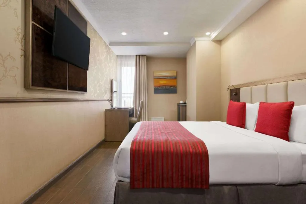 Ramada by Wyndham Bishkek Centre, Бишкек - фото 23