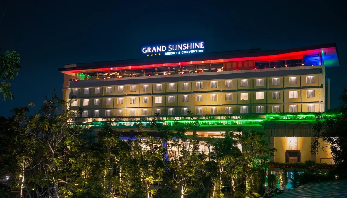 Grand Sunshine Resort and Convention, Bandung - photo 2