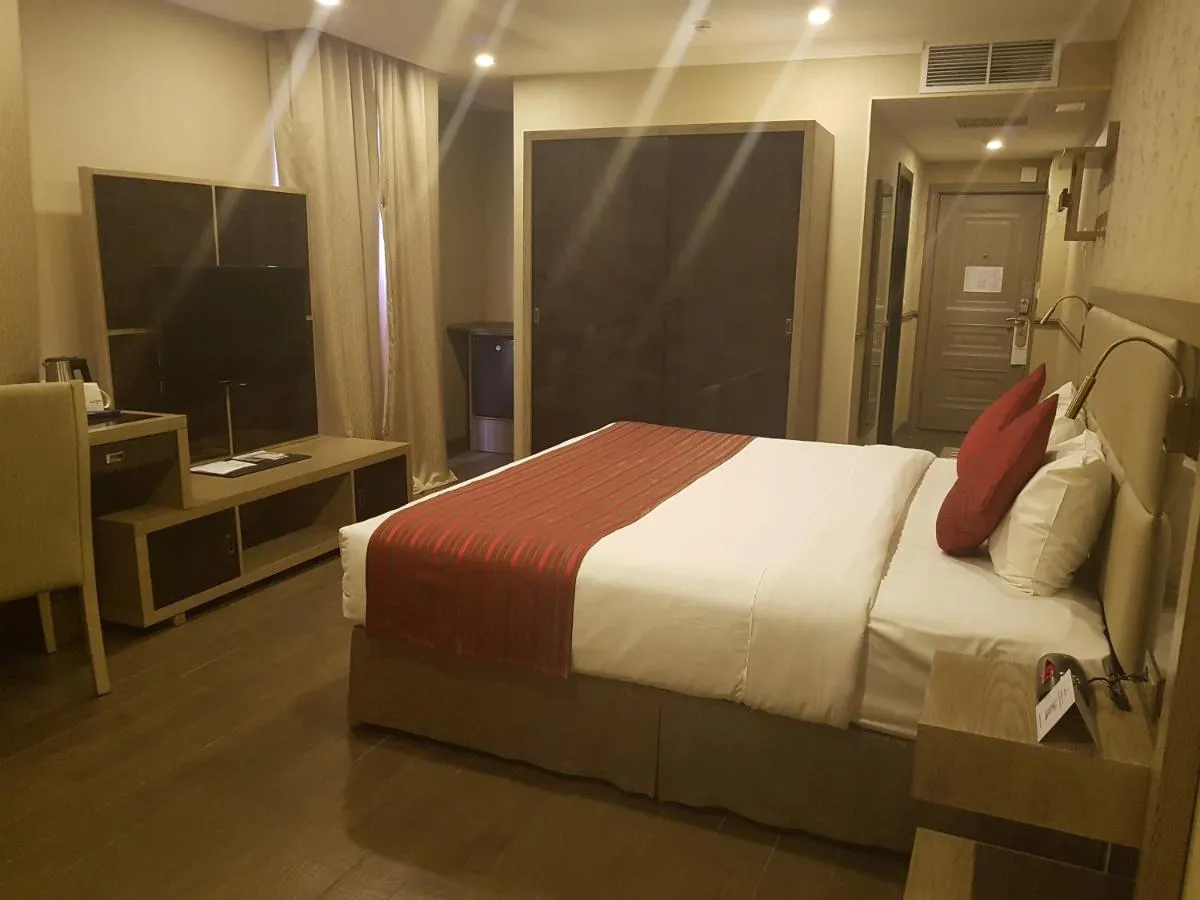 Ramada by Wyndham Bishkek Centre, Бишкек - фото 21