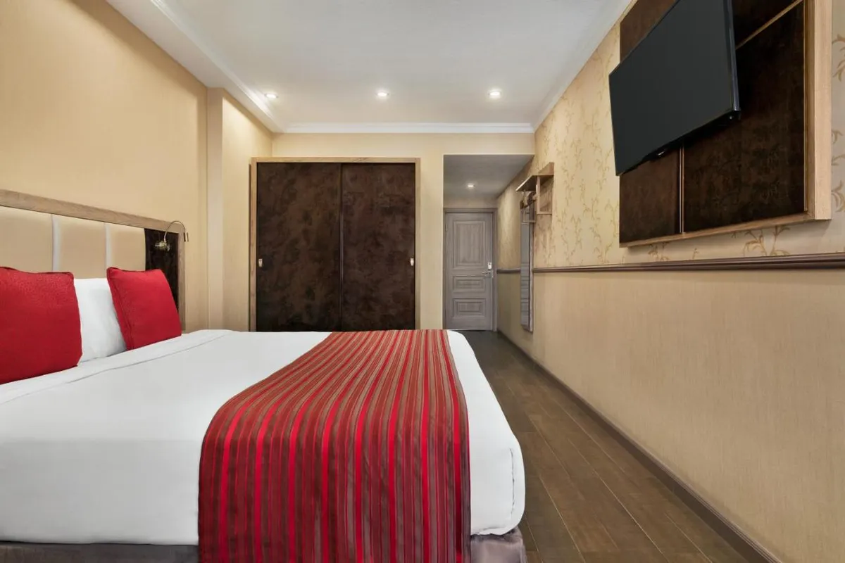 Ramada by Wyndham Bishkek Centre, Бишкек - фото 14