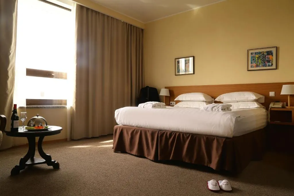 City Hotel Bishkek, Бишкек - фото 9