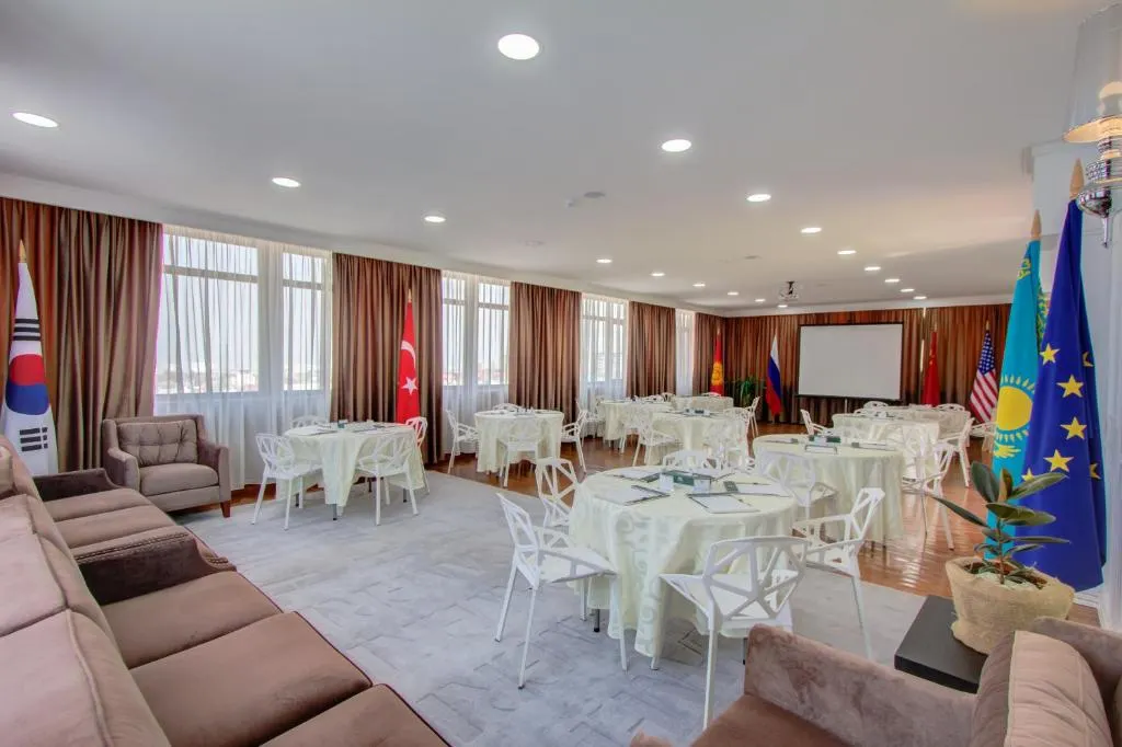 Garden Hotel Bishkek, Бишкек - фото 6