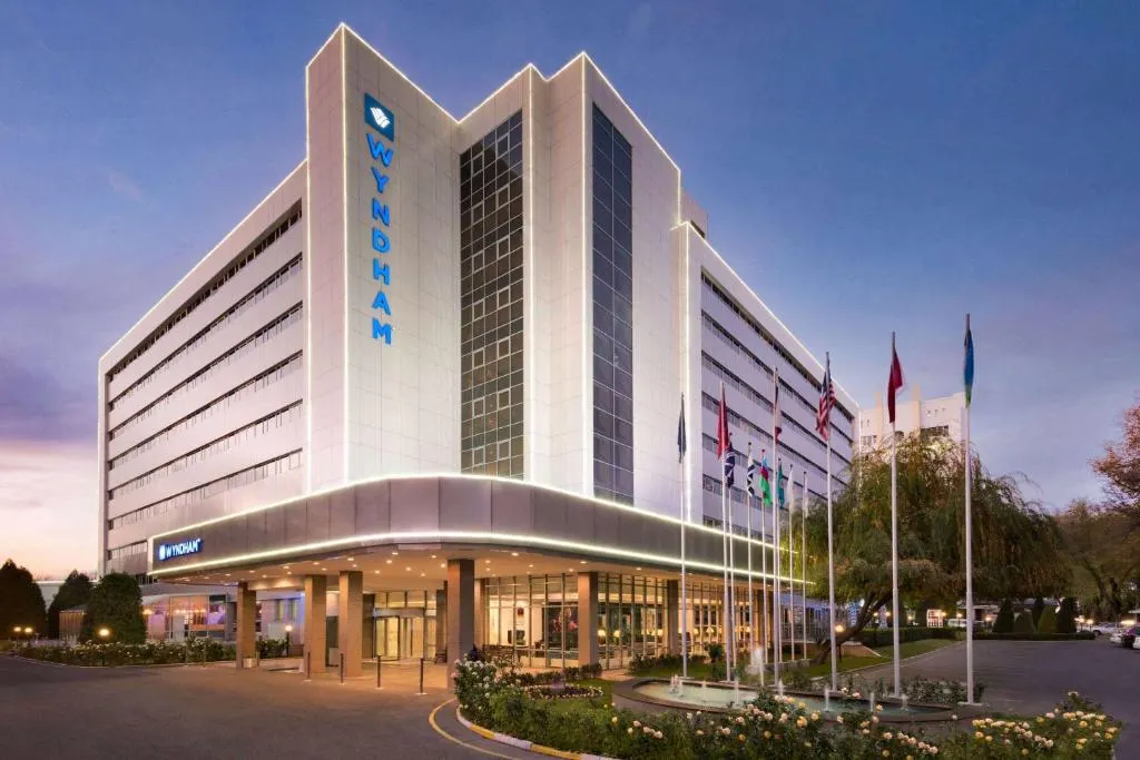 Wyndham Tashkent, Ташкент - главное фото отеля