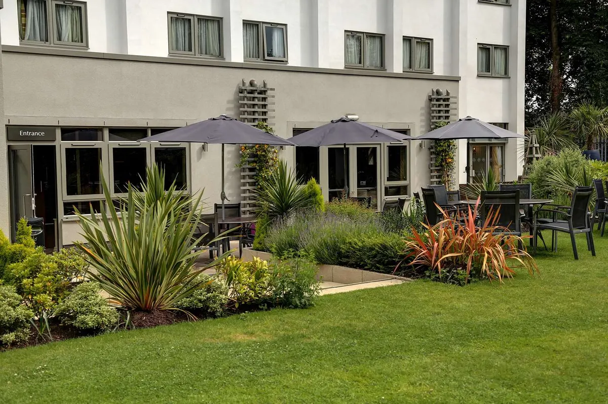 Best Western Plus Pinewood Manchester Airport-Wilmslow Hotel, Manchester - main hotel photo