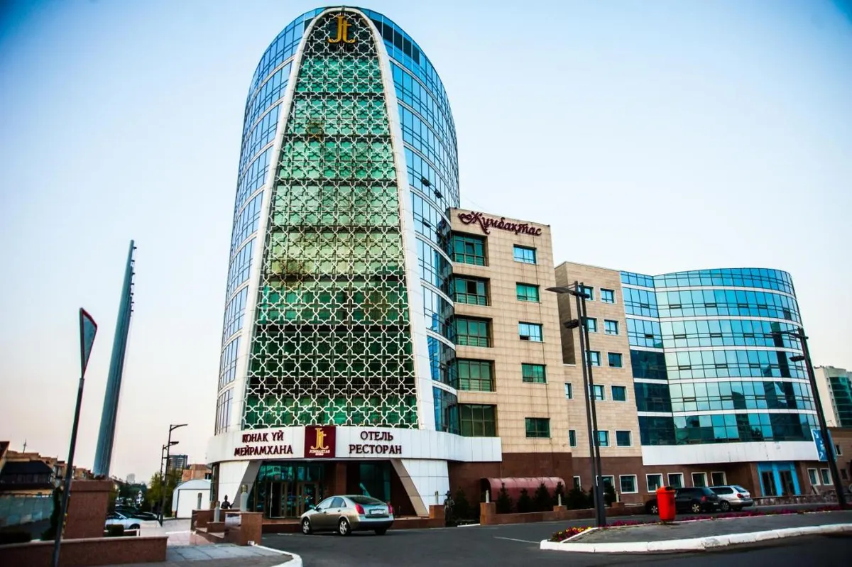 Jumbaktas Hotel Astana, Астана - главное фото отеля