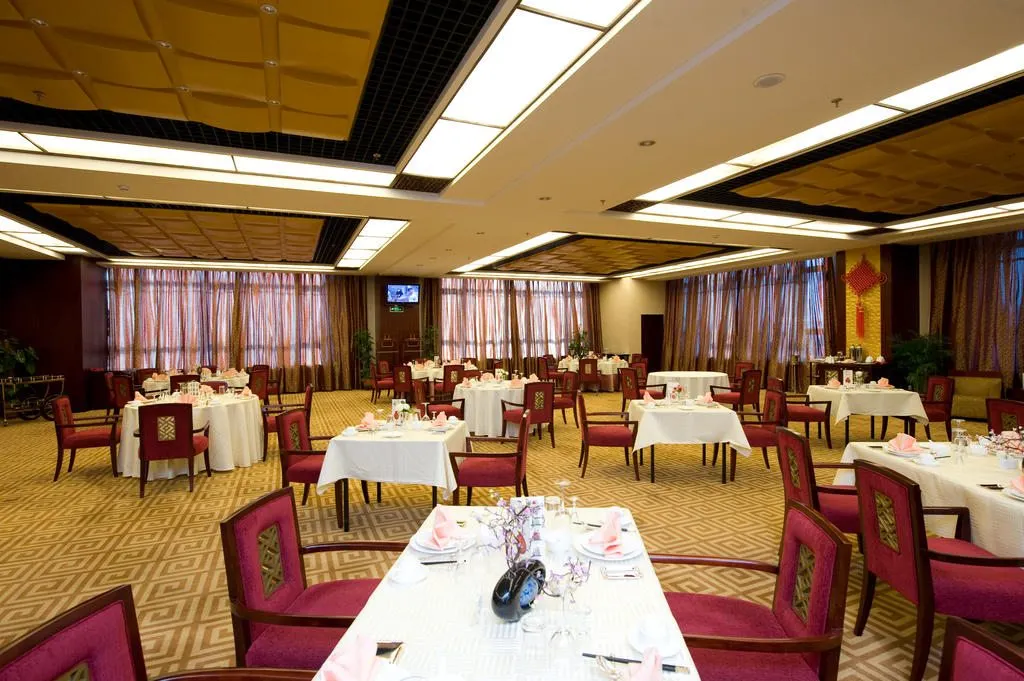 Beijing Palace Soluxe Hotel Astana, Астана - фото 19