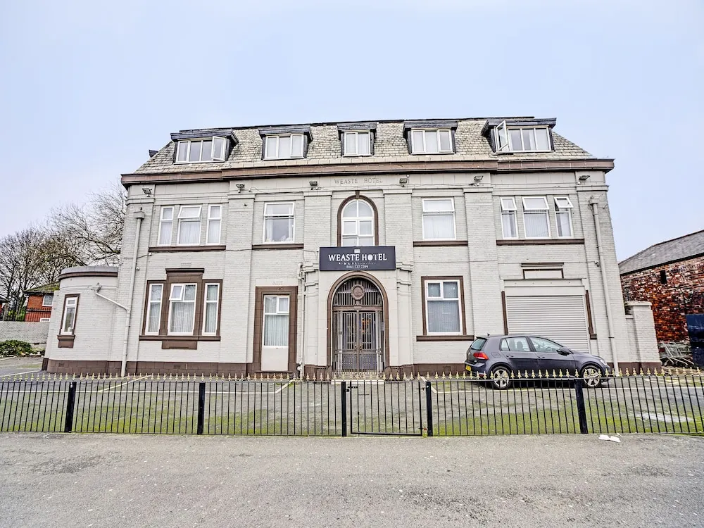 OYO Weaste Hotel, Manchester - main hotel photo